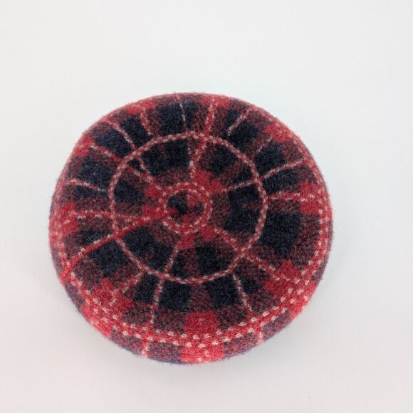 Red and Black Plaid Wool Beret - Picture 1 of 3